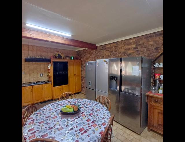 6 BEDROOM HOUSE FOR SALE IN MEYERTON SOUTH